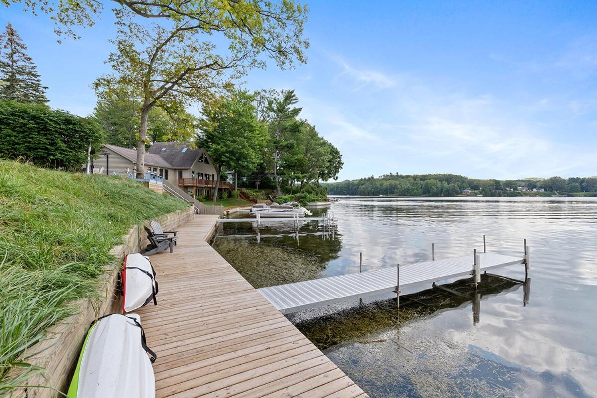 Lakeside Getaway With Dock, Firepit, Grill Newaygo エクステリア 写真