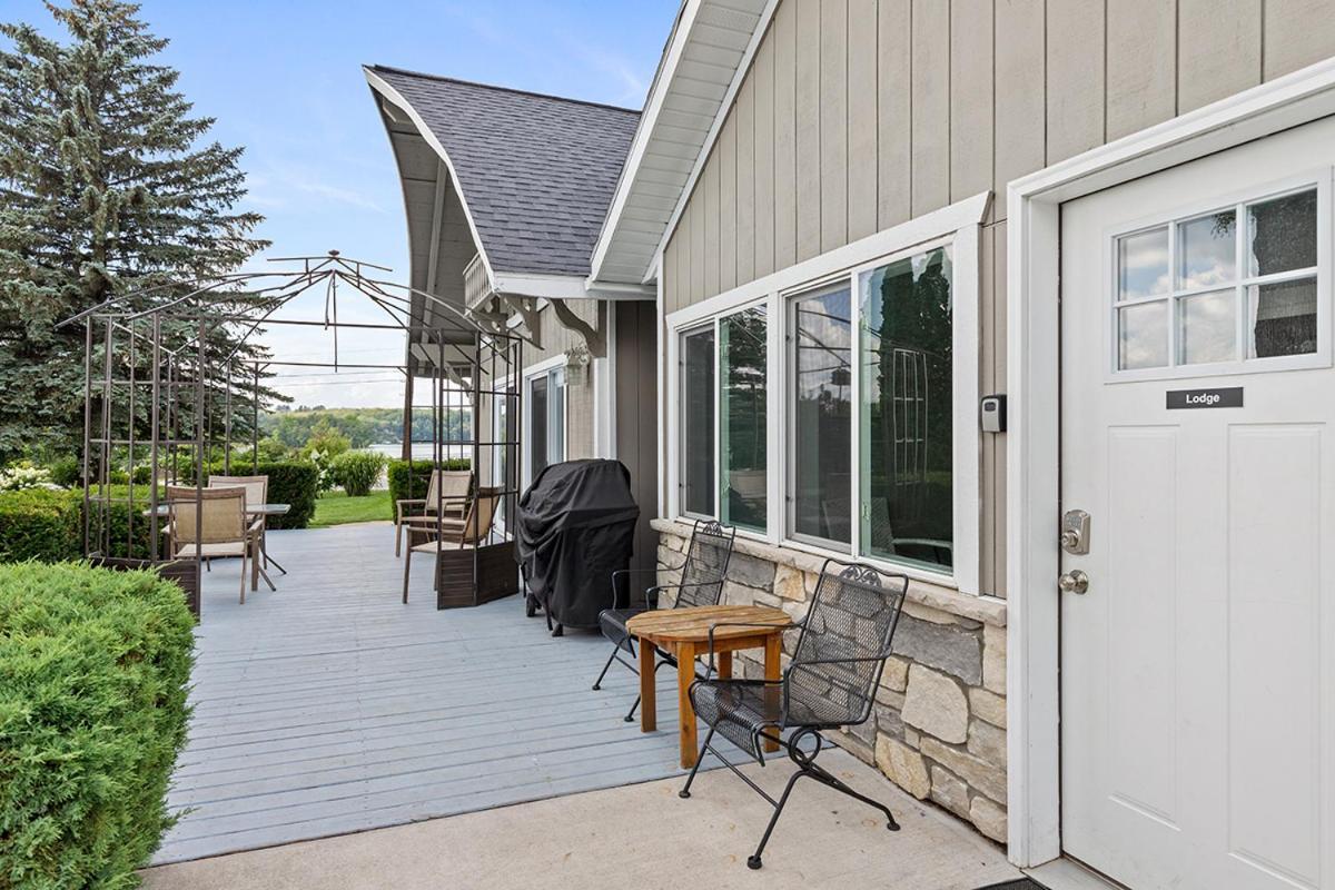 Lakeside Getaway With Dock, Firepit, Grill Newaygo エクステリア 写真