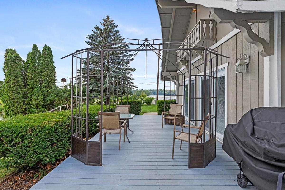 Lakeside Getaway With Dock, Firepit, Grill Newaygo エクステリア 写真