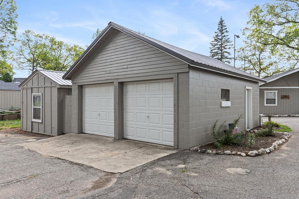 Lakeside Getaway With Dock, Firepit, Grill Newaygo エクステリア 写真